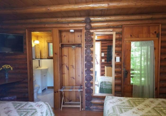 Seven Dwarfs Motel & Cabins Озеро Джордж Экстерьер фото