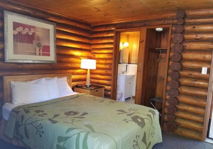 Seven Dwarfs Motel & Cabins Озеро Джордж Экстерьер фото